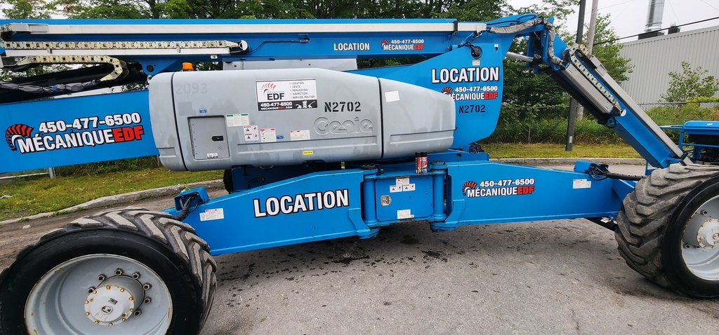 Genie ZX-135/70 135' Fuel Articulated Boom lift | Location EDF Genie ZX-135/70 135' Fuel Articulated Boom lift | Location EDF